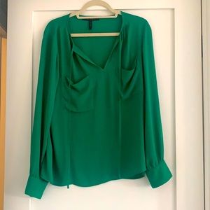 Beautiful green top size medium